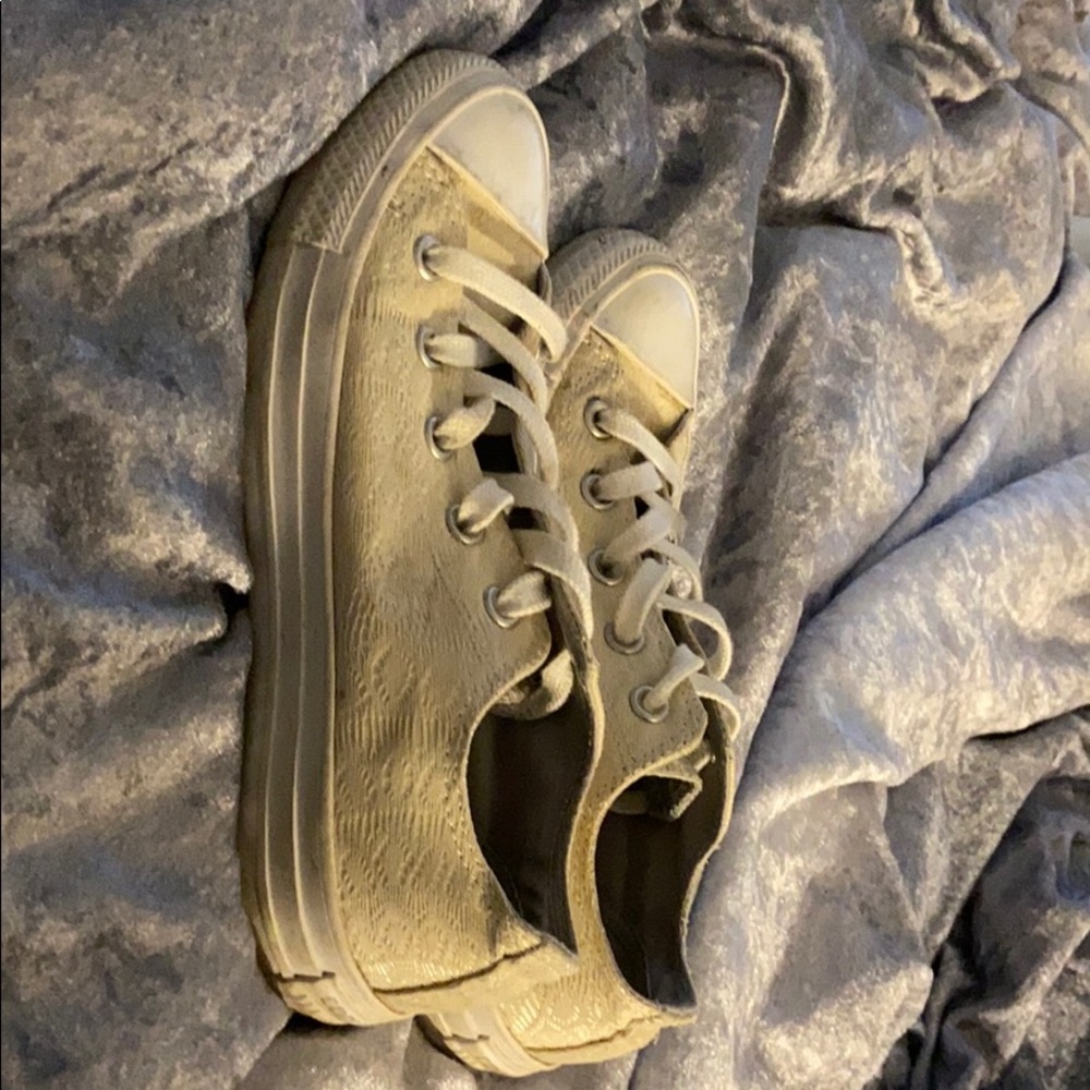 Cream Converse - Picture 2 of 4
